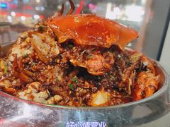 -凤凰路何眼镜香辣蟹(花果园店)