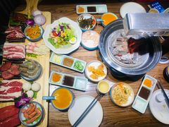 -明洞阿姨·韩式酱蟹烤肉·创意料理(三元桥店)