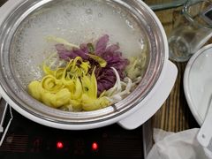 -华强阁菊花宴自助火锅店
