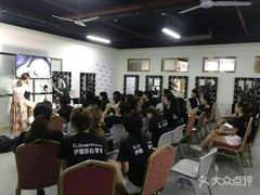 -伊丽莎白美容培训学校(顺德校区)