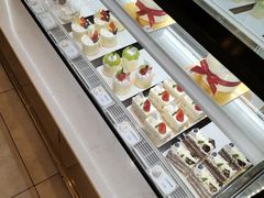 -花花卷卷·鲜食蛋糕(静安久光百货店)