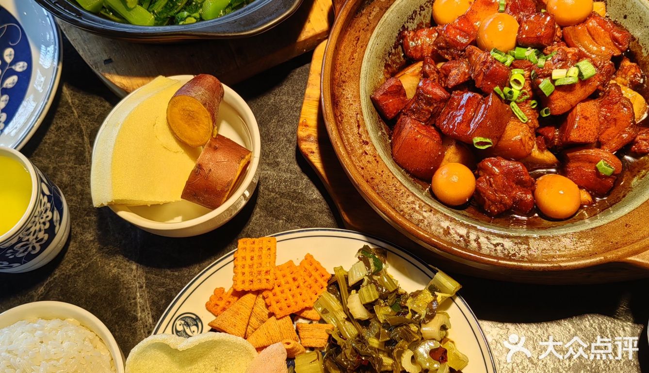 一口酥烂红烧肉的幸福