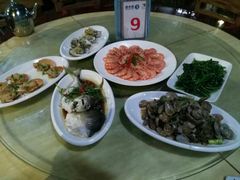 -四川小胡子海鲜(丁村万人海鲜广场店)