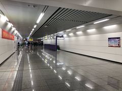 -红土地(地铁站)