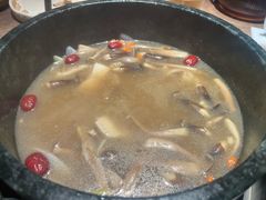 -蘑界·野生菌火锅(深业上城店)