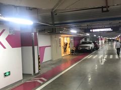 -万象城-停车场