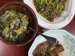 -湖南人家湘菜馆(镇江路店)