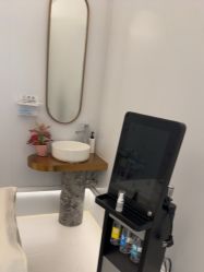 -苑苑vbeauty科技美容SPA