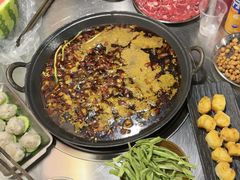 -鹿鸣山草本茶香火锅(园西路店)