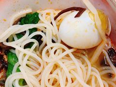 -丽丽三鲜螺蛳粉(田林路店)