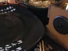 -何师烧烤·香辣蟹·川菜·30年老品牌(太古里旗舰店)