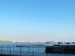 -中茵皇冠假日酒店·棕榈岛湖畔餐厅