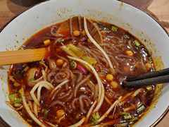 -麻婆婆白家肥肠粉(海岸城店)