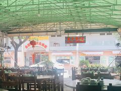 大堂-四川小胡子海鲜(丁村万人海鲜广场店)