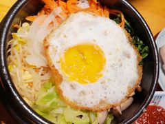 传统石锅拌饭-唯成•韩国炭火烤肉 유성고기