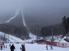 -亚布力新体委滑雪场