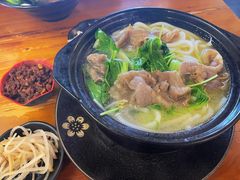-丽虹云南过桥米线(兴工街店)