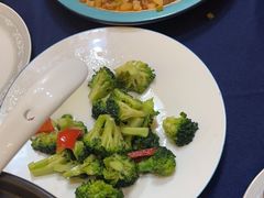 -伊带伊路新疆美食府(呼家楼店)