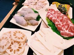 -锅首鲜品火锅(鸳鸯店)