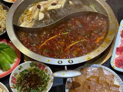 -沸炉重庆老火锅(军事博物馆店)