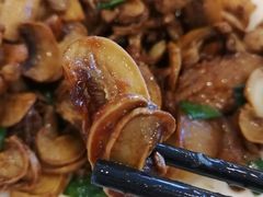 -鑫巴蜀小镇 · 水煮鱼专研店(玉桥店)