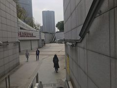 -东方体育中心(地铁站)
