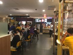 大堂-麦当劳(广州新港东路第二分店)