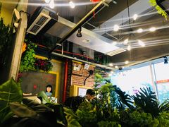 大堂-钢管厂五区小郡肝串串香(奥克斯广场锦城万达店)