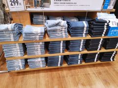 -优衣库(青岛万象城店)