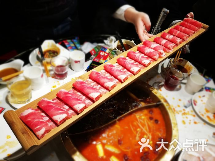 四川香天下火锅(世纪金源店)一米肥牛图片 第1张