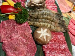 -炼火烤肉店