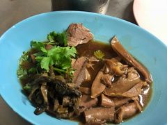 -Kha Mu Charoensang(Silom)