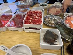 -杨老板·海鲜集市火锅·鲜切牛肉(中防万宝店)
