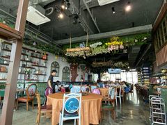 大堂-遇花缘·点心·中西融合菜(美吉特广场店)