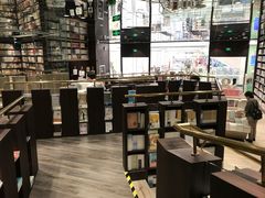 -钟书阁(群光广场店)