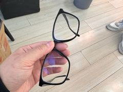 -天空之镜眼镜店蔡司依视路授权店(天通苑店)