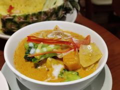 黄咖喱鸡肉-mango tree芒果树泰国餐厅(青岛万象城店)