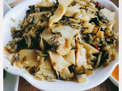 -帐篷客·溪龙茶谷度假酒店