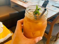 -ROAST coffee & eatery