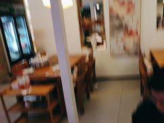 -毛辣果·贵州红酸汤牛肉火锅(西单店)