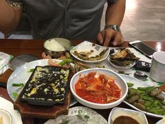 -青瓦餐厅·生鱼片·韩园烤肉(西塔店)