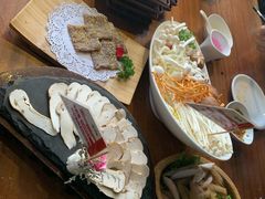 -慢丽江·云南野生菌土鸡锅(西山店)