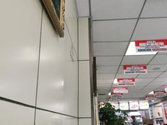 大堂-华莱士·全鸡汉堡(济南大明湖店)