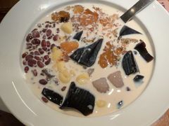 -RUXU入续糖水铺与包(卓悦中心店)