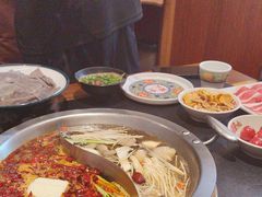 -沸炉重庆老火锅(军事博物馆店)