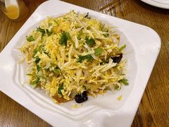 白菜心拌海蜇丝-天宝酒店(万达店)