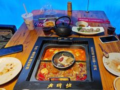 -老牌坊云南鱼豆花火锅(哈西万达店)