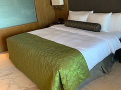 -上海滴水湖皇冠假日酒店