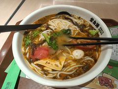 -蒙自源米线大王(东站店)