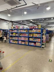 -逝水玩具折扣店